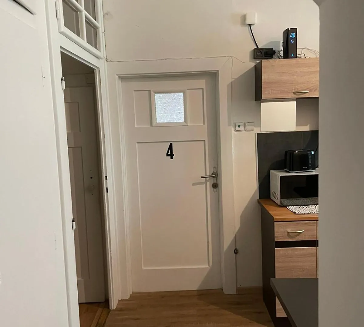 Black Style Rooms Moravske Namesti Brno Hostel