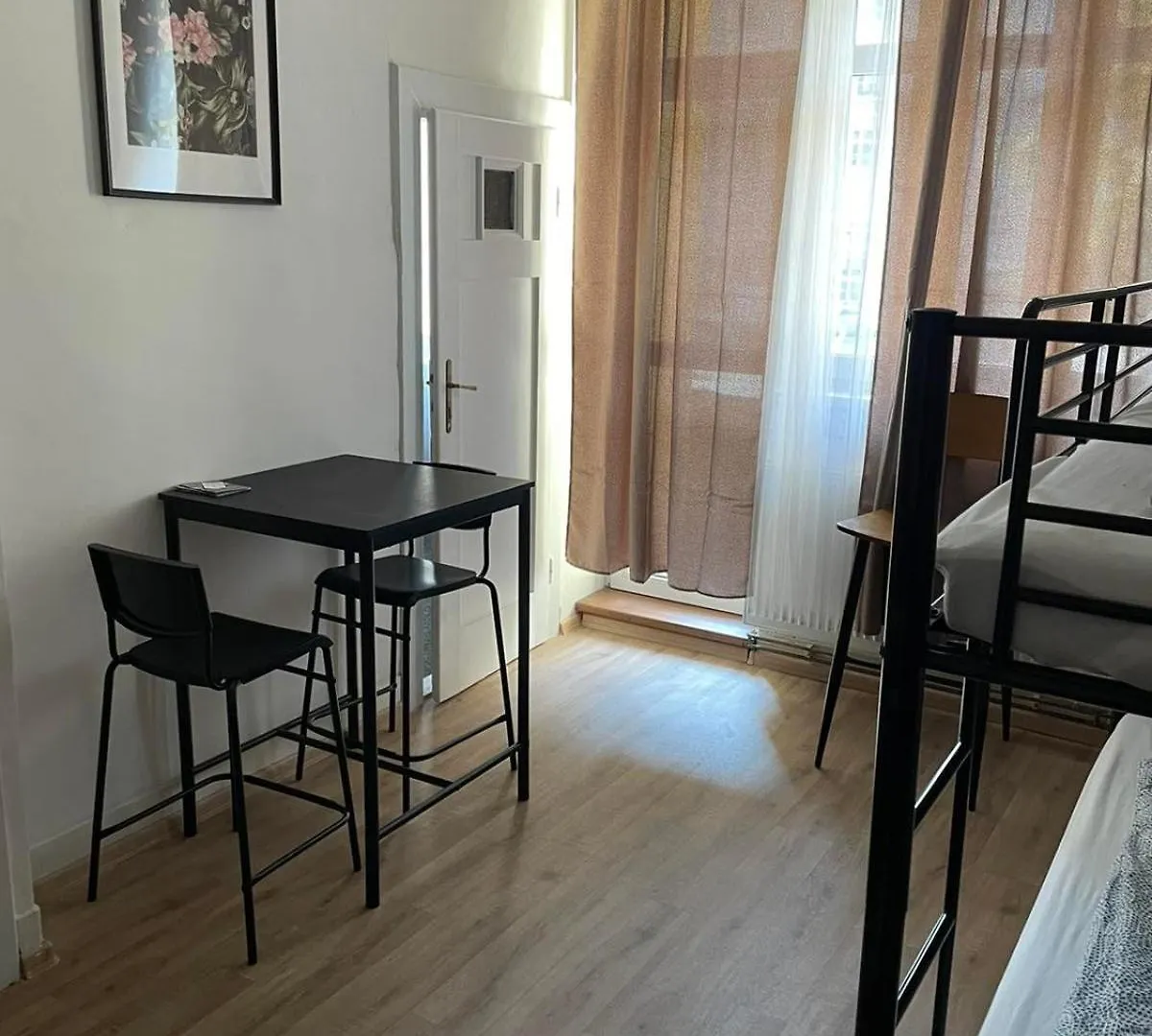 Hostel Black Style Rooms Moravske Namesti Brno