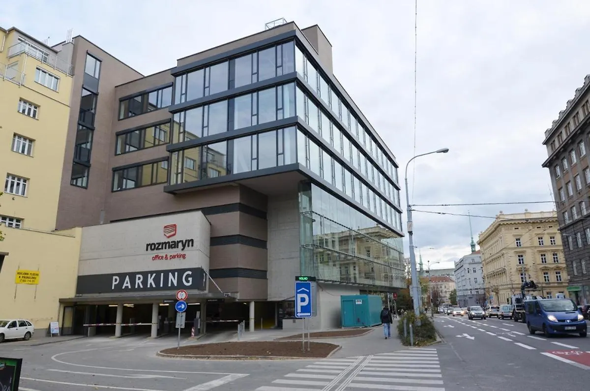 Hostel Black Style Rooms Moravske Namesti Brno