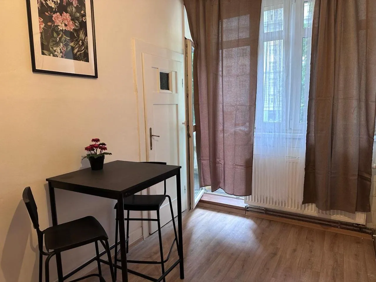 Hostel Black Style Rooms Moravske Namesti Brno Czech Republic